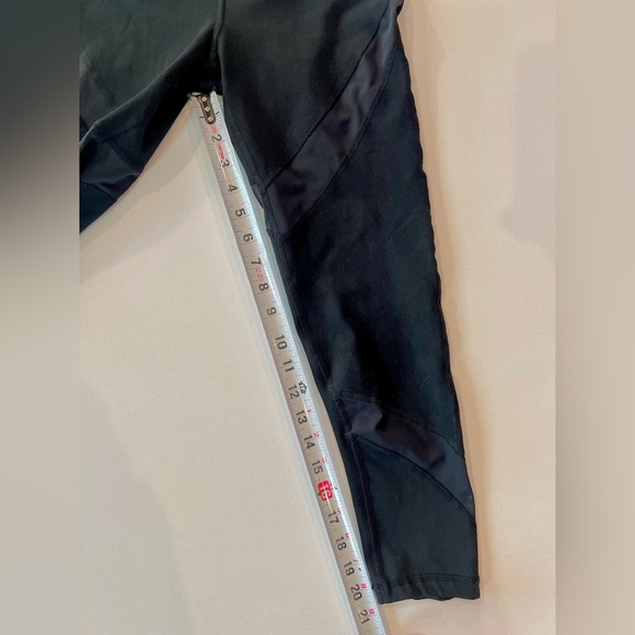 aerie Chill Play Move Black Mesh Panel Mid Rise Cropped Leggings Medium - Picture 4 of 12
